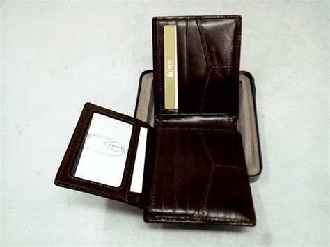 men's leather derrick rfid card case|Derrick Leather RFID Passcase Wallet .